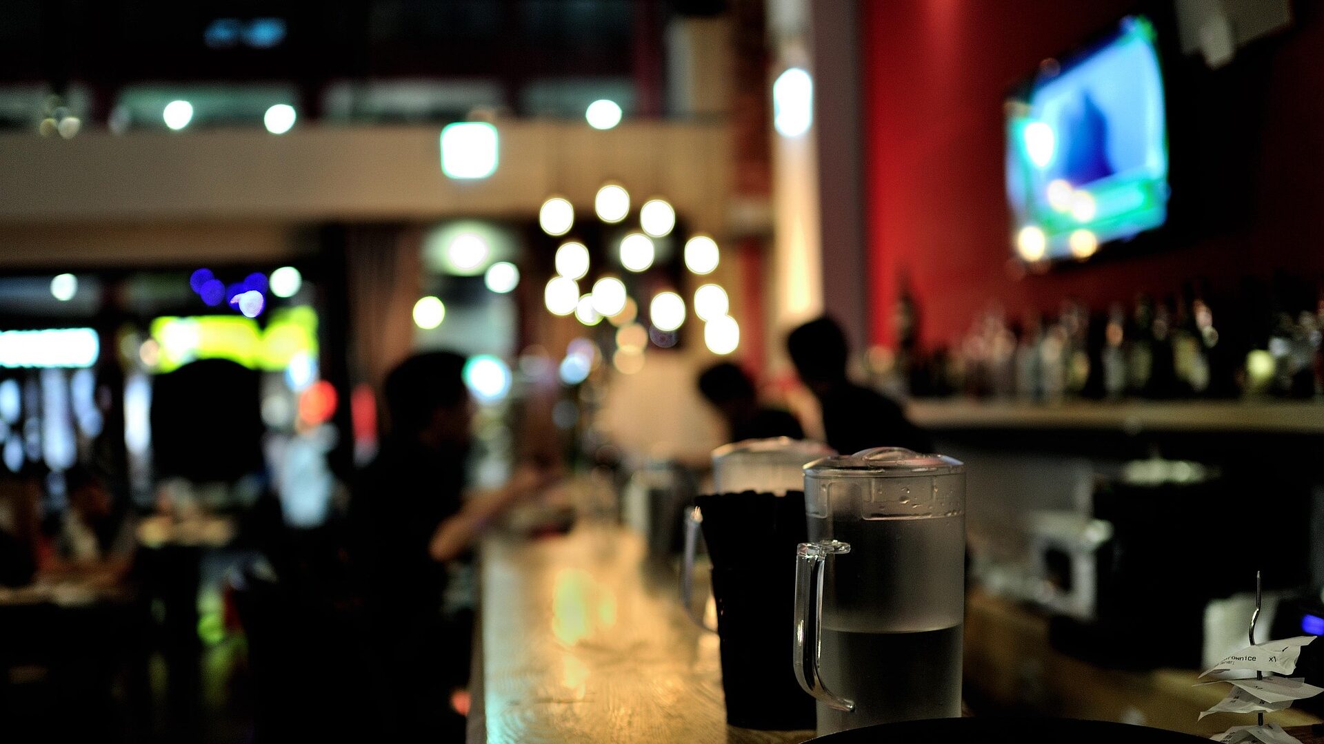 ibis Hotel in Mainz – Zentrale Lage, 24-Stunden-Bar & moderner Schlafkomfort 3 Die Hotelbar hat 24 Stunden geöffnet.