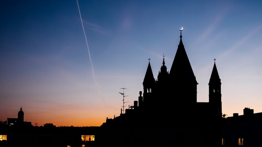 Mainzer Dom: 1000-jähriges Wahrzeichen im Herzen der Stadt 4 mainz dom nacht edited